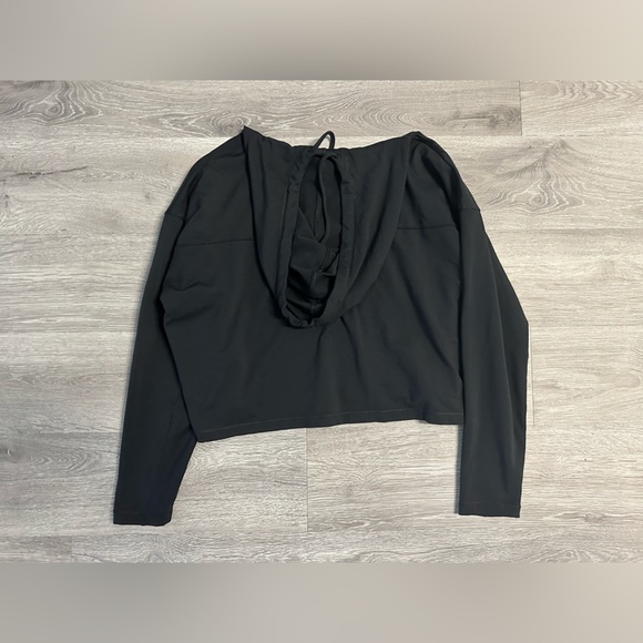 Girlfriend Collective ReSet Hoodie in Black - Picture 4 of 5